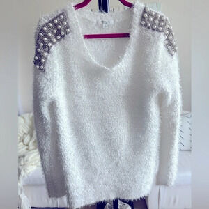 Winter white sweater PIPERLIME Collection Size Medium